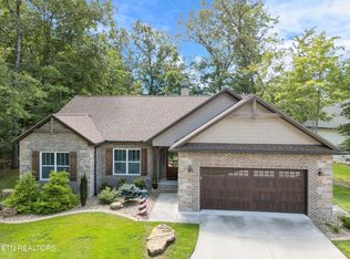 14 Renwick Dr, Fairfield Glade, TN 38558