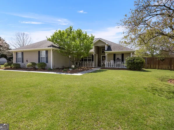 104 Birkdale Ct, Byron, GA 31008