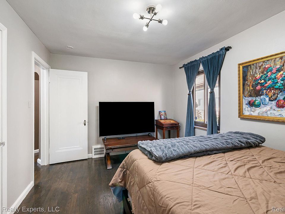 64 Illinois Ave, photo 21