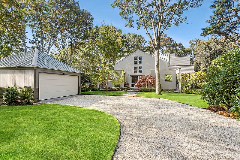 662 Sagg Rd, Sagaponack, NY 11932 | Out East