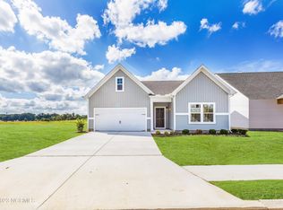 101 Enfield Dr, Carthage, NC 28327