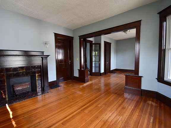 5th image of 16 Cherry St APT 2