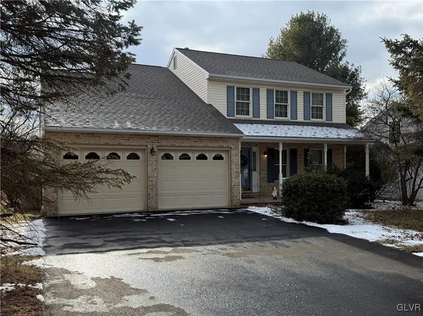 5233 Cheryl Dr, Bethlehem, PA 18017