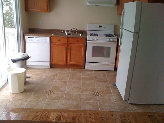 2nd image of 119 Grady Dr