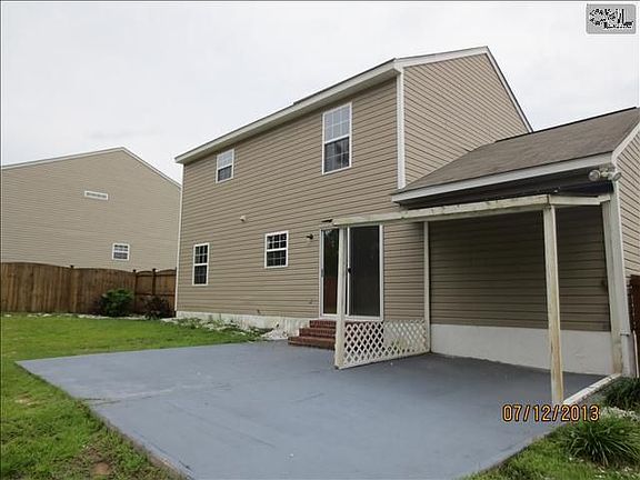 2nd image of 371 Woodcote Dr