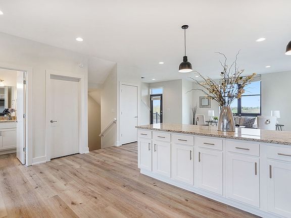 4th image of 6020 Port View Dr SE