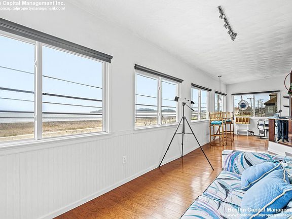 3rd image of 799 Shirley St #2A