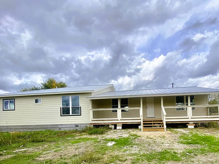 10888 State Park Rd — Photo 31