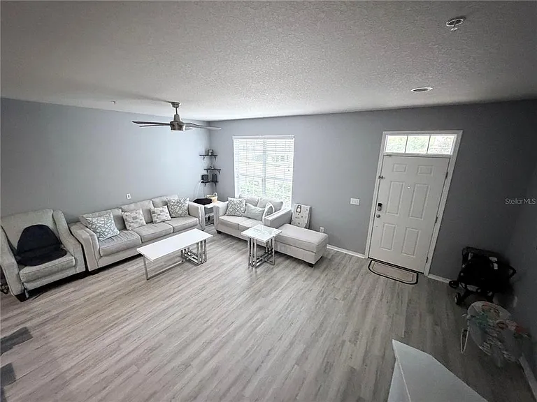 1807 Grand Rue Dr — Photo 2