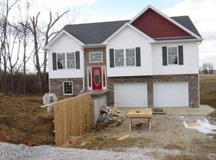 5104 Pebble Beach Ct, Lawrenceburg, KY 40342