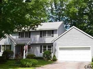 4 Princess Pine Dr, Clifton Park, NY 12065