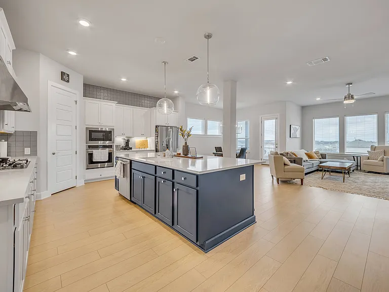 8517 Grenadier Dr — Photo 5