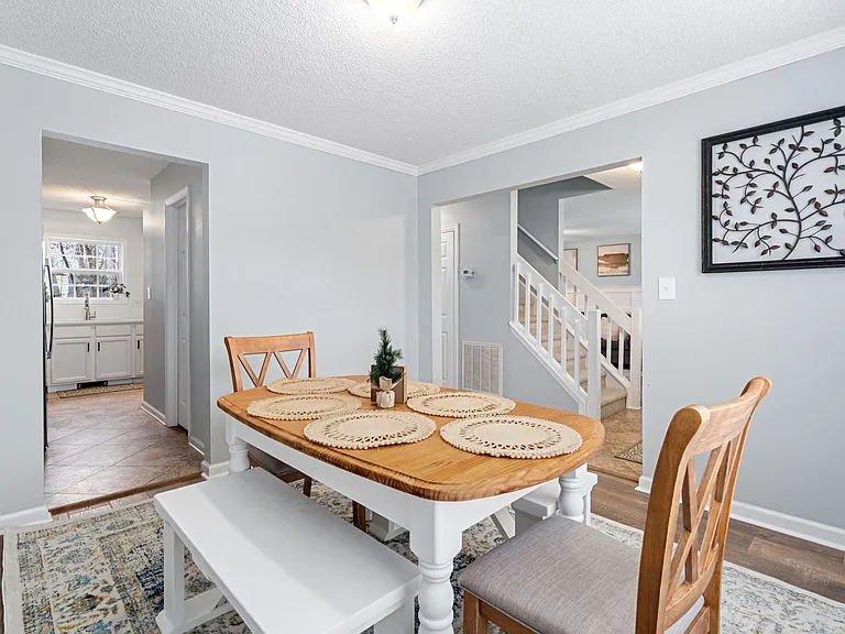 809 Swan Hill Ct — Photo 10
