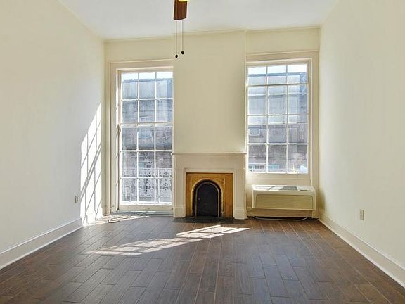 5th image of 704 Saint Peter St APT F