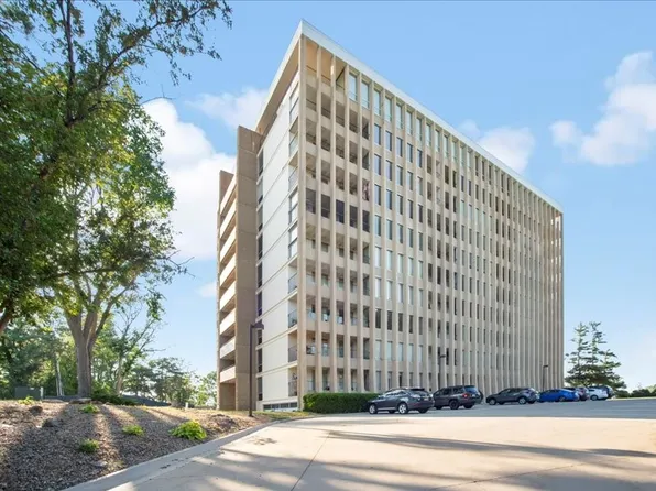 2222 1st Ave NE APT 708, Cedar Rapids, IA 52402