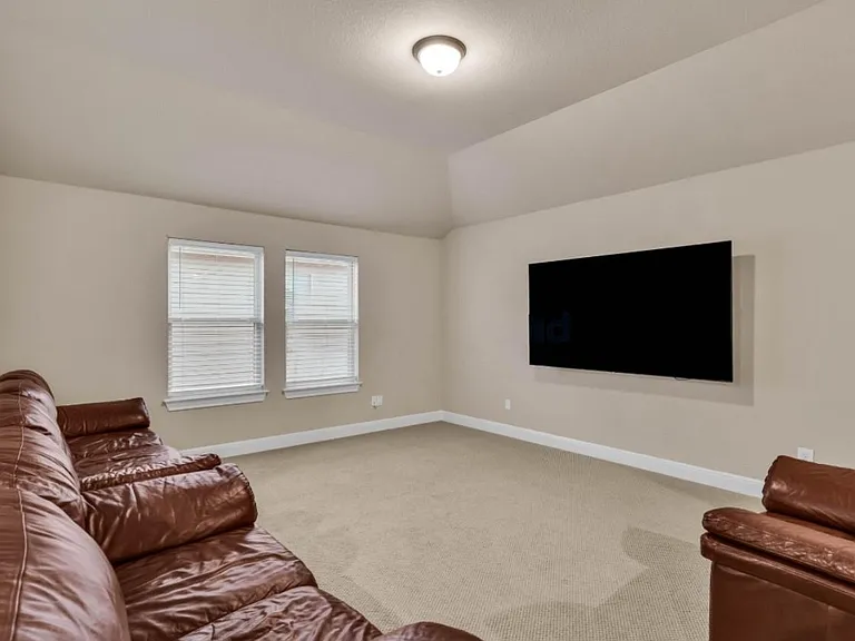 129 Birkshire Dr — Photo 27