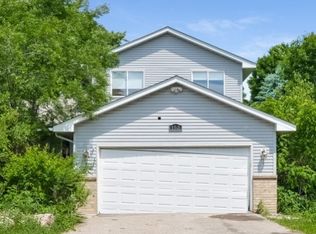 153 Appleblossom Ln E, Shakopee, MN 55379
