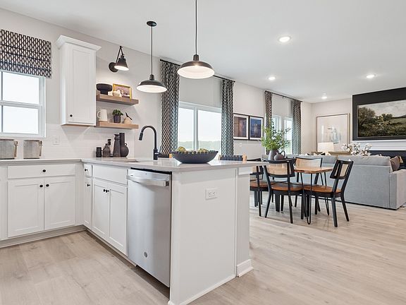 Kitchen with peninsula island