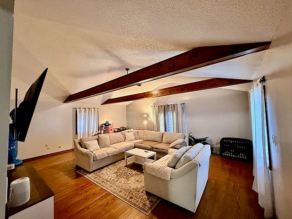 5th image of 11028 Major Ave