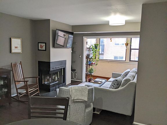 5th image of 4358 Lee Hwy APT 303