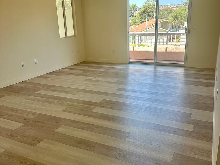 896 Front St #A — Photo 9