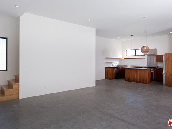 4th image of 250 4th Ave APT C