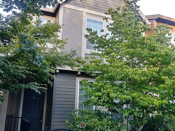 2nd image of 1152 SE Alika Ave