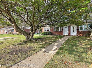 79 Waterfront Dr #255, Brick, NJ 08724