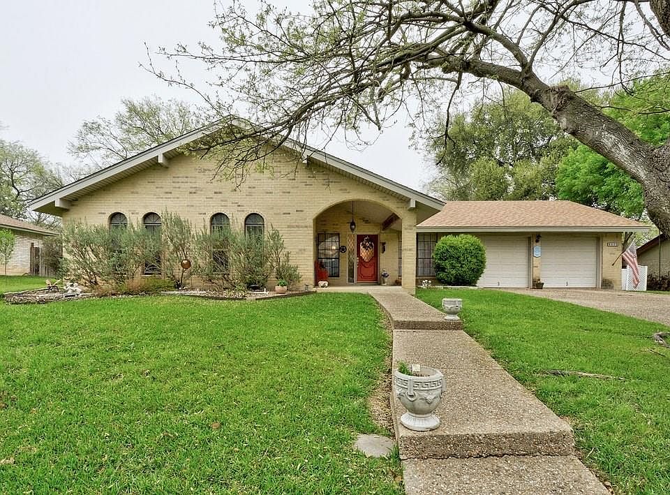 1st image of 2402 Vassal Dr