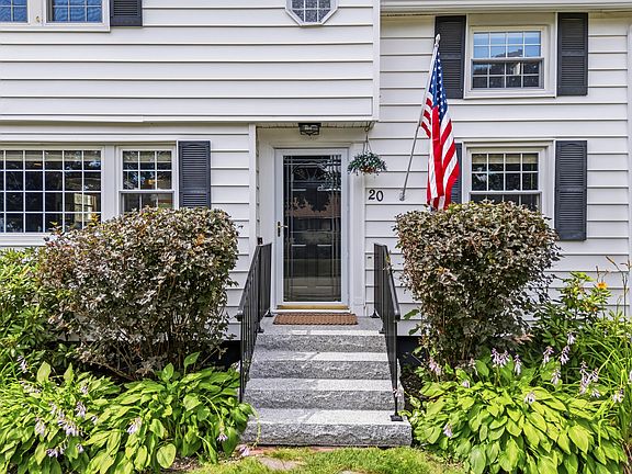 5th image of 20 Groveside Road