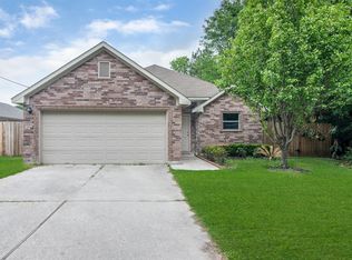 822 Springwood Dr, Conroe, TX 77385