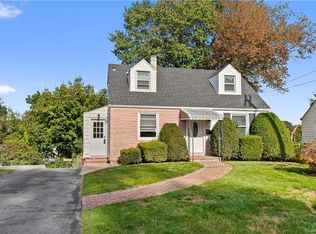 46 Remsen Cir, Yonkers, NY 10710