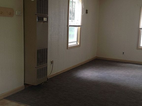 3rd image of 28W559 Rogers Ave