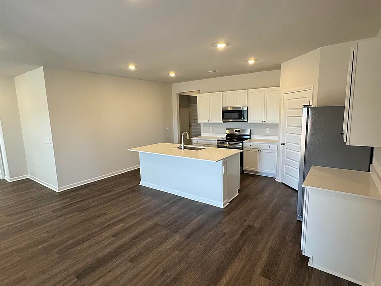 115 Betty Williams Dr — Photo 6