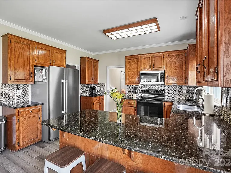 120 Surfside Ln — Photo 33
