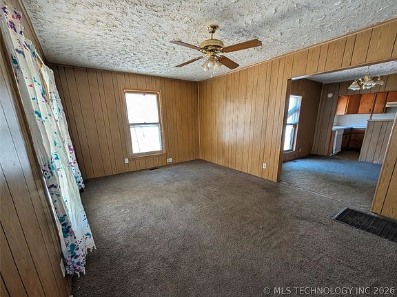 3rd image of 701 N Grant Ave