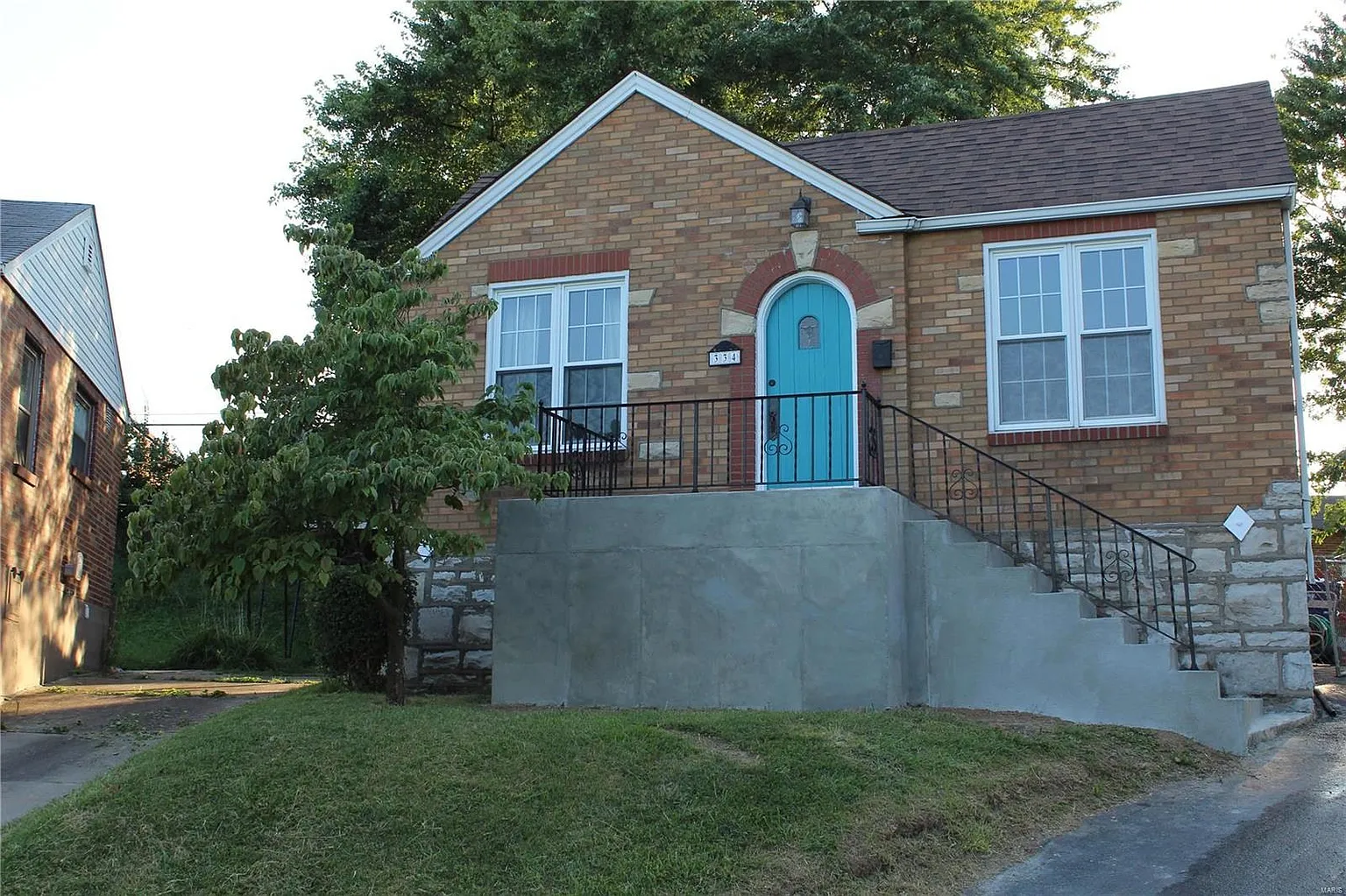 334 Atlas Dr photo 1