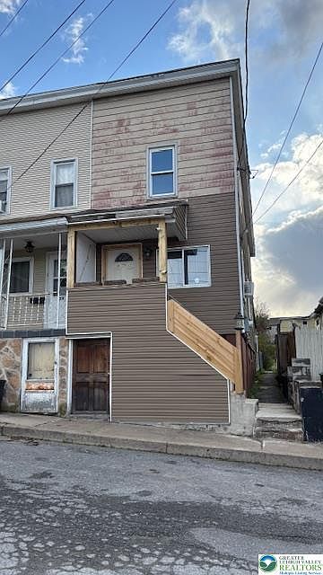 1st image of 208 Bowe St