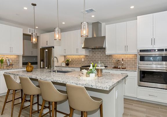 Reunion Kitchen