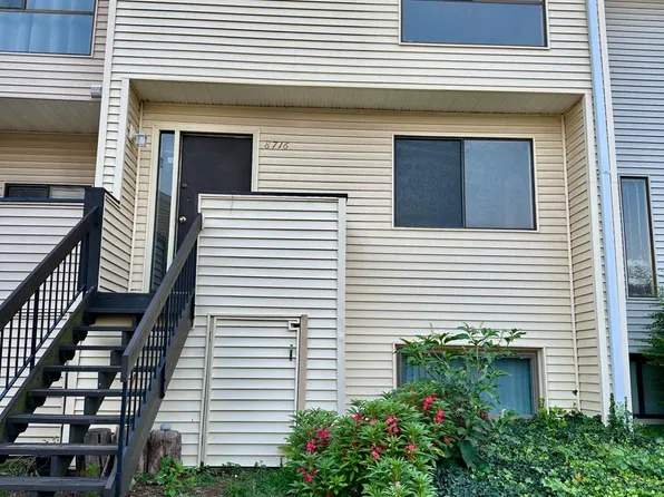 8716 Village Square Dr #11/8716, Alexandria, VA 22309