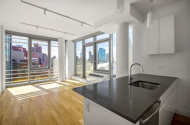 Rented by Mirador Real Estate | media 31