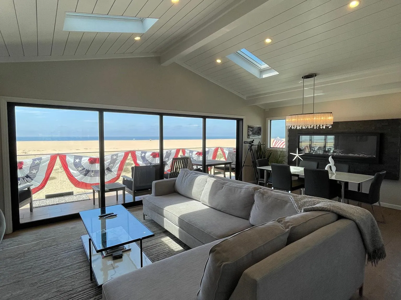 4 bed, 2200 sqft, $10,000 — Photo 4