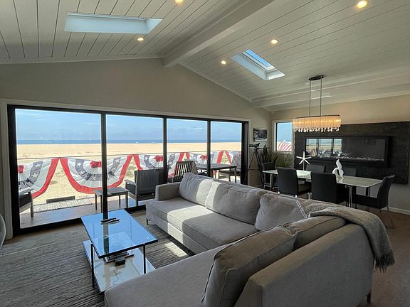 4th image of 618 W Oceanfront