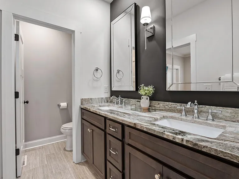 109 W Circle Ave — Photo 21