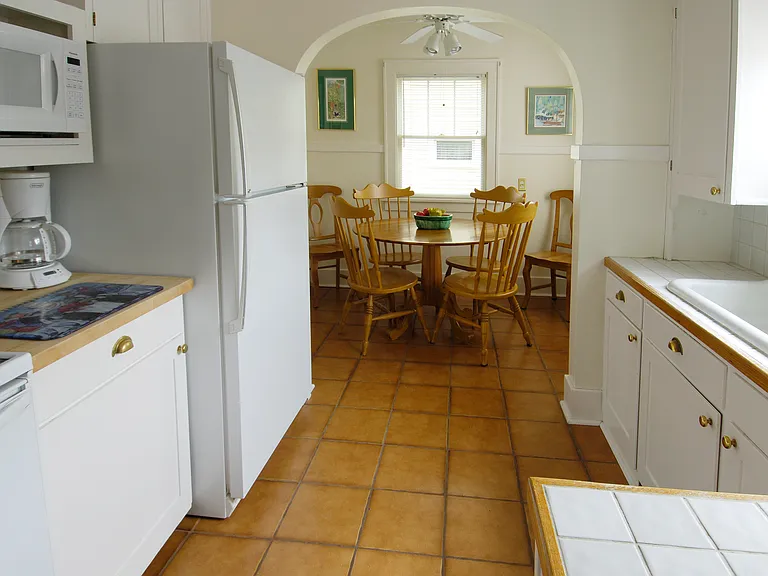 114 S 2nd St #1 — Photo 7