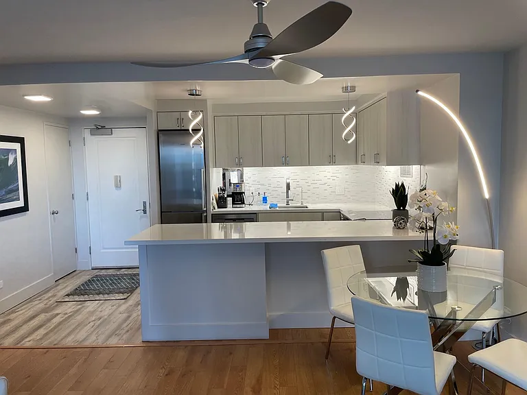 Dining/Kitchen