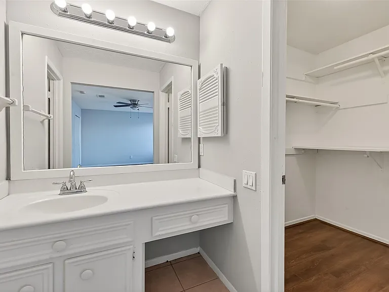 8646 Maplecrest Dr — Photo 31