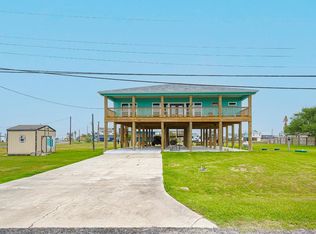 135 Copano Cove Rd, Rockport, TX 78382