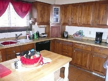 2nd image of 1513 Mehrtens Ave