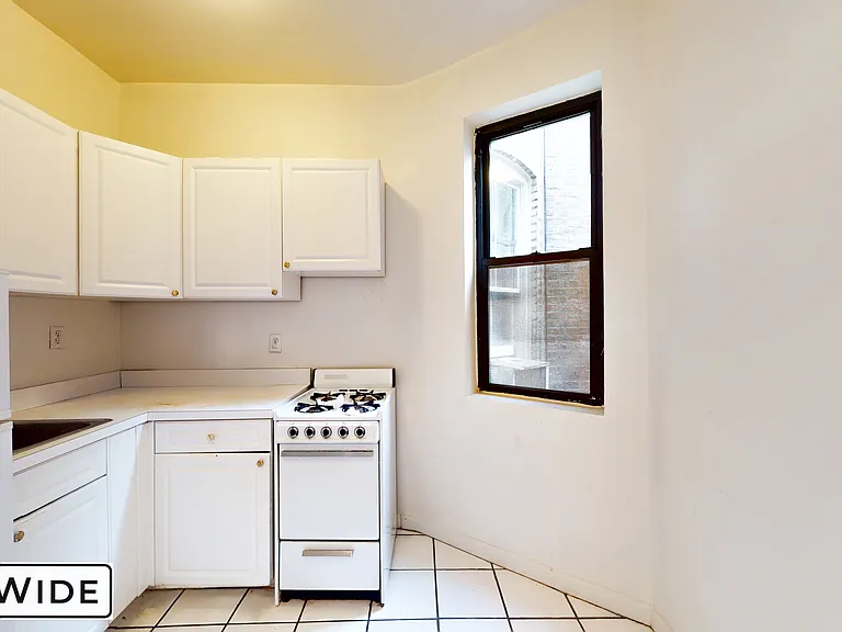 304 E 90th St #5D — Photo 3